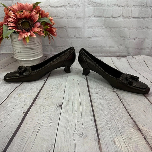 stuart weitzman leather designer kitten heel pump bronze color sz 9 SS narrow - Picture 3 of 14